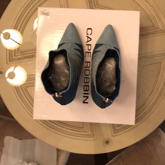 Cape Robbin Sz 6 Medium Wash Denim Bootie - Picture 7 of 8